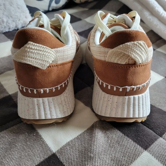 NWOT Universal thread shoes - Picture 2 of 7